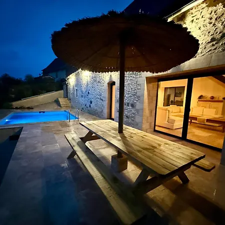 De Charme Avec Piscine 4 Feriehus Rouffignac Saint-Cernin