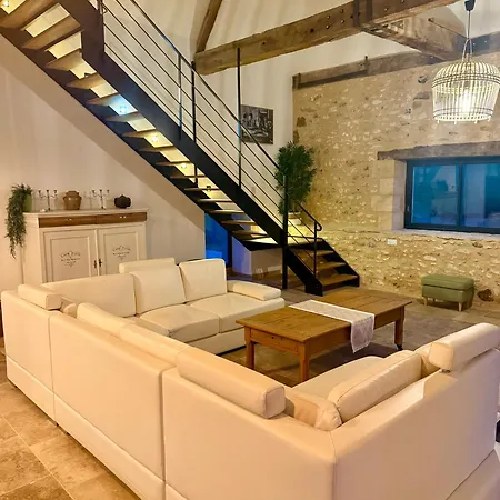 De Charme Avec Piscine 4 Semesterbostad *