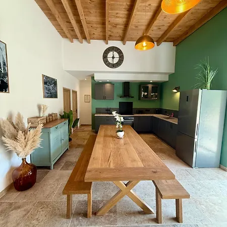 De Charme Avec Piscine 4 Semesterbostad