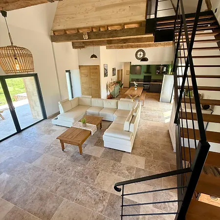 Semesterbostad De Charme Avec Piscine 4 *