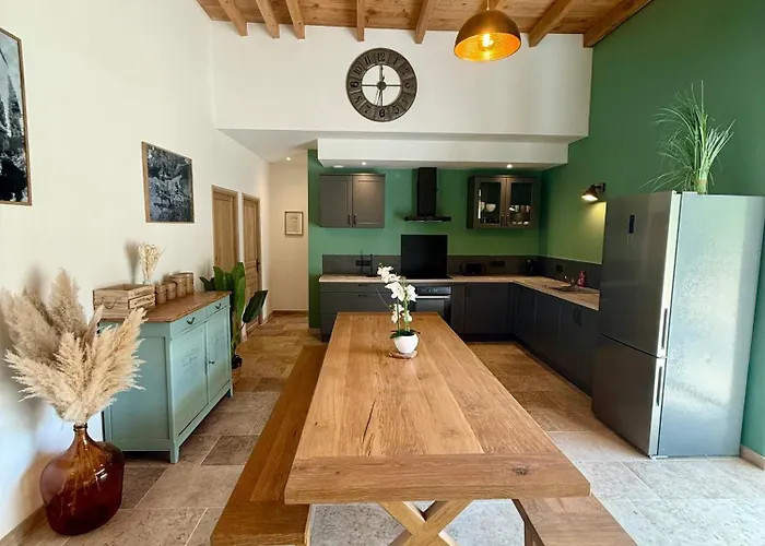 De Charme Avec Piscine 4 펜션